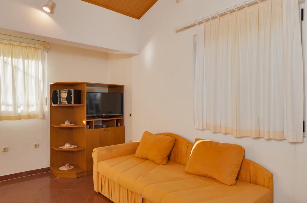 Beach Resort Apartments Bucina Baška Voda Εξωτερικό φωτογραφία