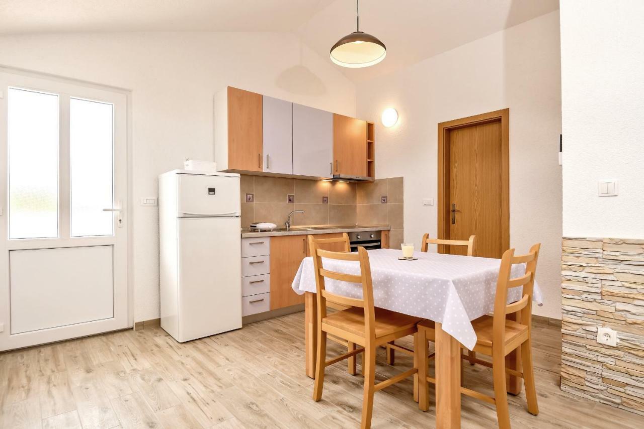 Beach Resort Apartments Bucina Baška Voda Εξωτερικό φωτογραφία